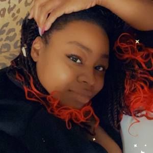 Meet your Posher, Monique